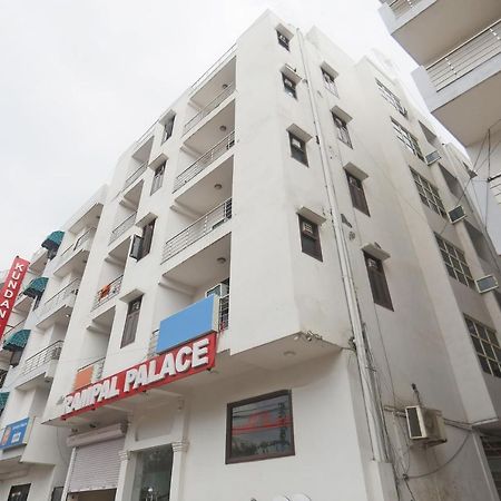 Hotel Rampal Palace New Delhi Exterior photo