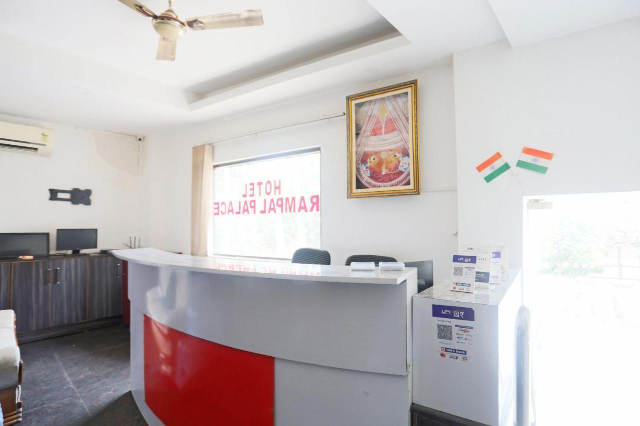 Hotel Rampal Palace New Delhi Exterior photo